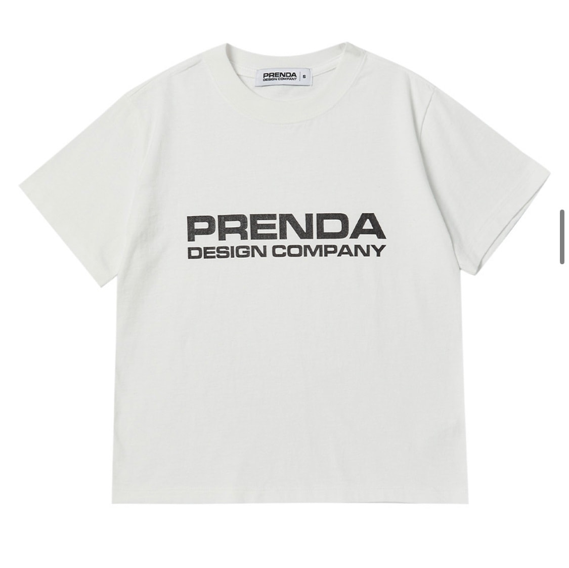 반팔티 뭐살까??