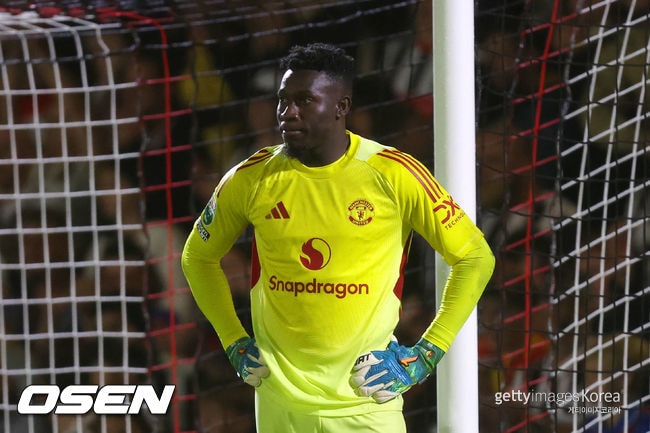 자리가 있나? '853억 원' GK 오나나, 맨유 복귀 후 주전 경쟁 노린다