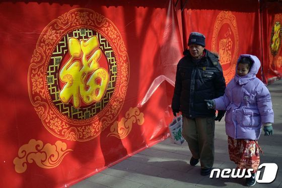 '소비회복' 춘절 이후 中 증시 반등할까…"3월 양회가 관건"