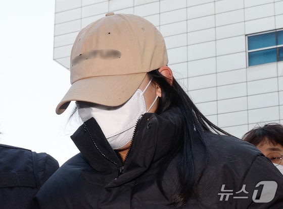 '모텔 살인' 20대 여성 신상 비공개에도…온라인선 '신상털이' 조짐