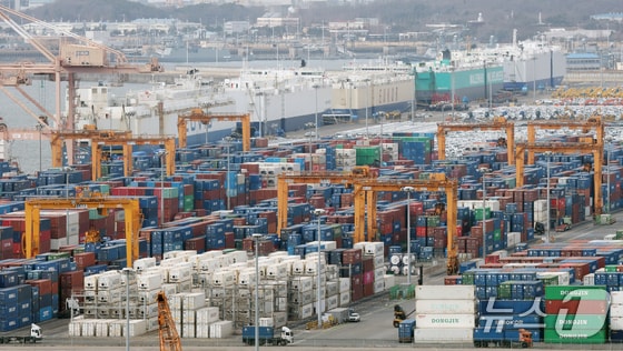 설연휴에 제조업 주춤·비제조업 반등…2월 기업심리 94.2로 개선