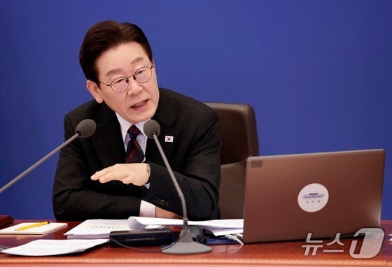 李대통령 "농지까지 투기" 지적에…정부, '가짜농부' 색출 나선다 