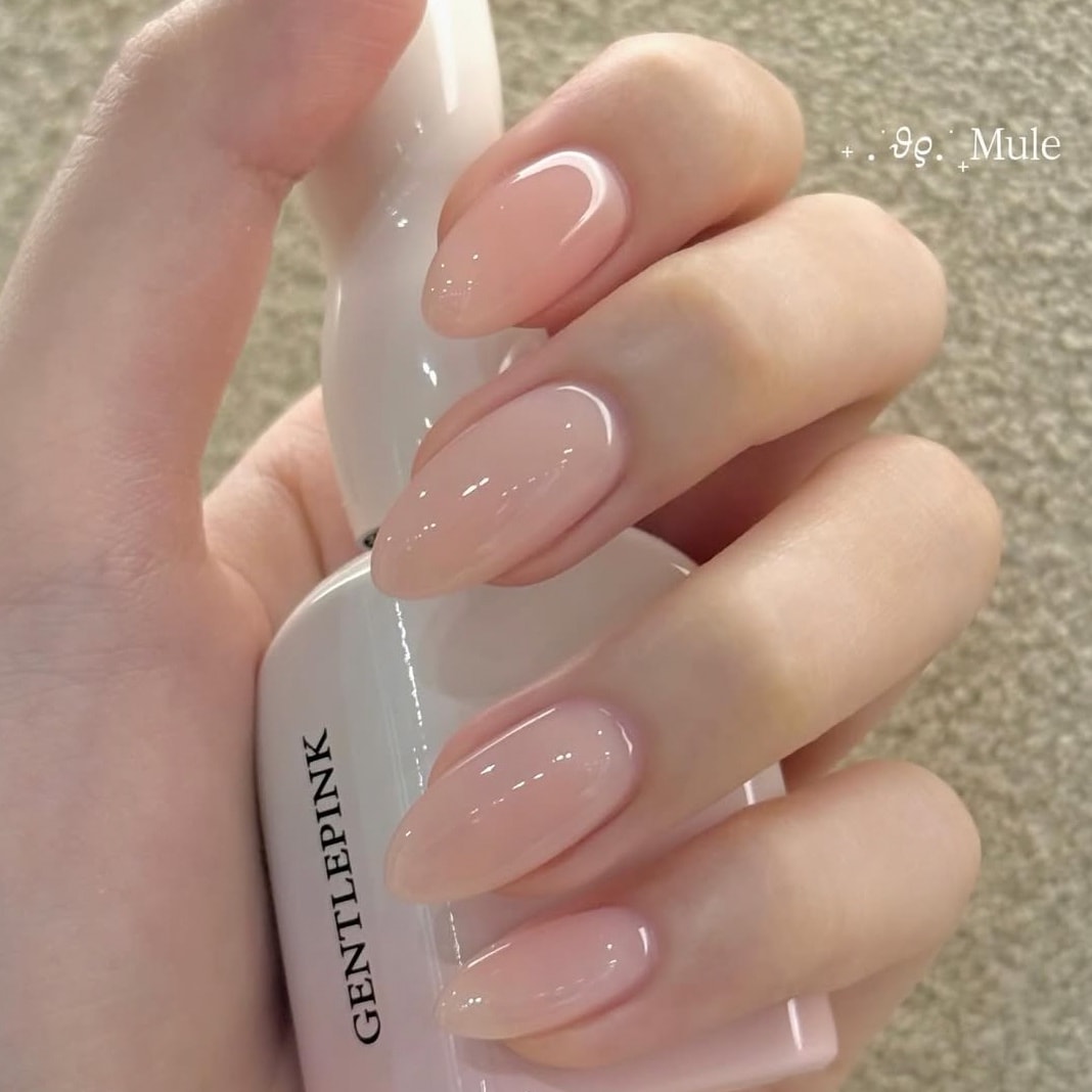 네일 뭐가 더 이뻐 ?