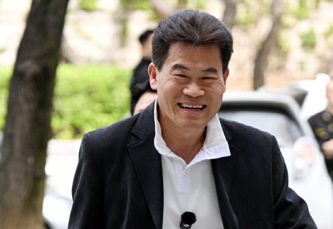 법원, '이재명·이준석 명예훼손' 전한길 구속영장 기각