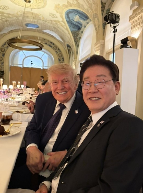 李대통령, 트럼프와 90분 만찬…"한반도 평화·한미관계 진전"