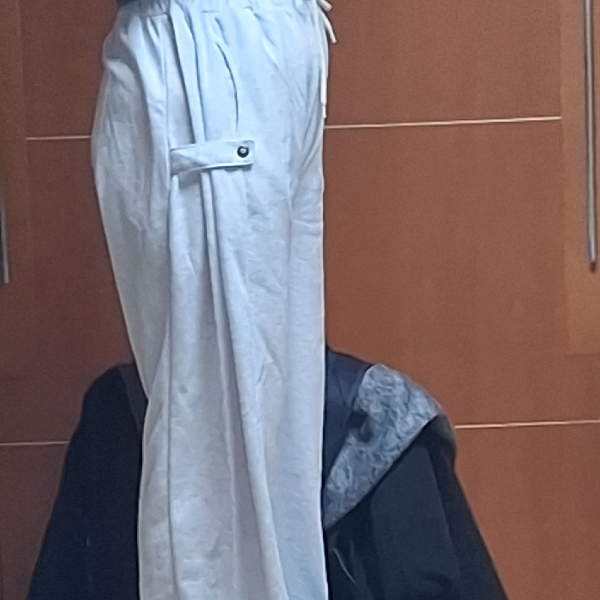 바지 좀 골라줘ㅠㅠ 덜 부해보이는걸로..ㅋㅋ