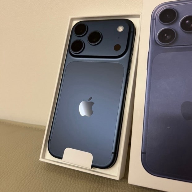 17프로 색깔 골라줘 ㅠ