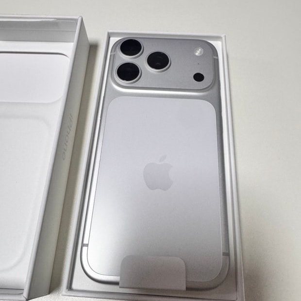 17프로 색깔 골라줘 ㅠ